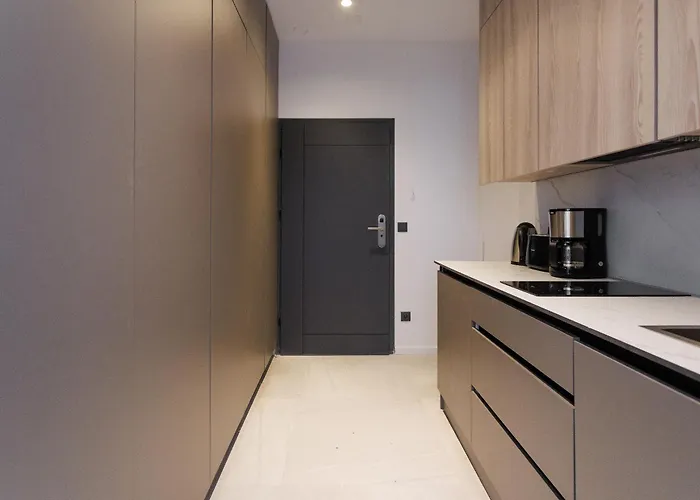 דירה House In *