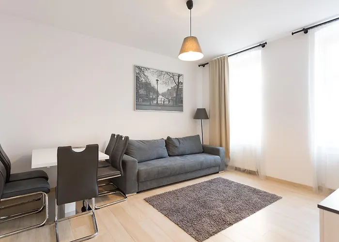 House In * וינה