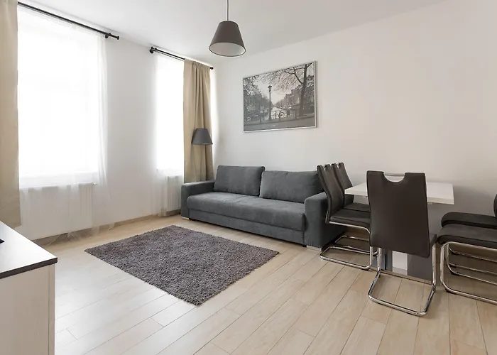 House In * וינה